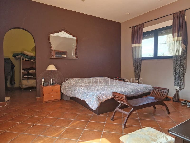 5 soveværelse Villa til salg i Ondara med swimmingpool garage - € 1.490.000 (Ref: 8905749)