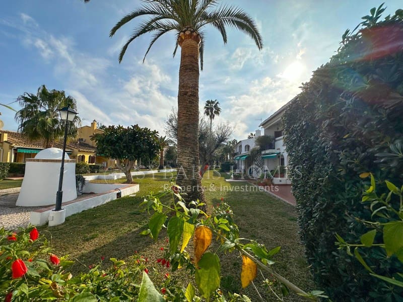 Kommersiell till salu i Denia - 120 000 € (Ref: 8940109)