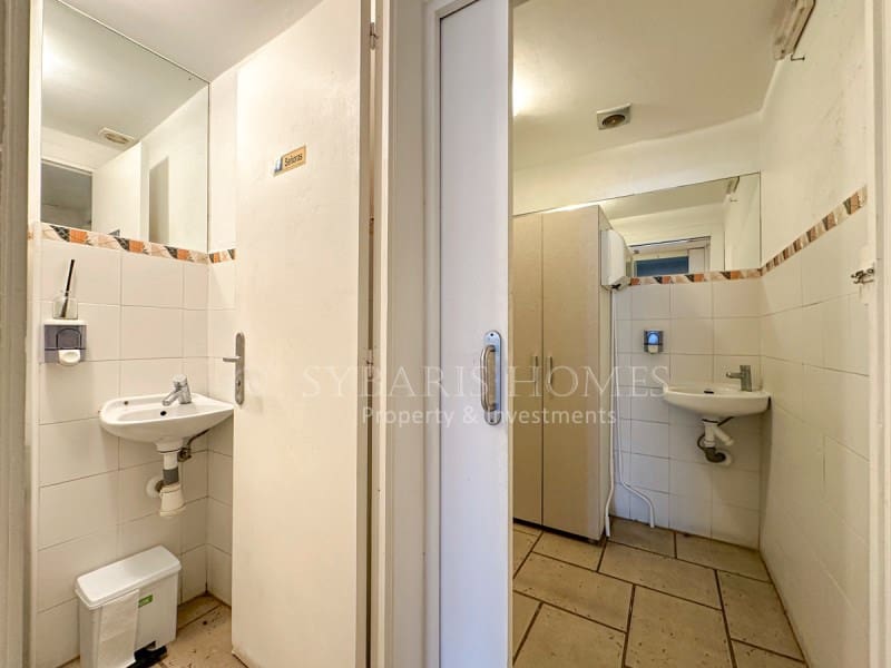 Kommersiell till salu i Denia - 120 000 € (Ref: 8940109)