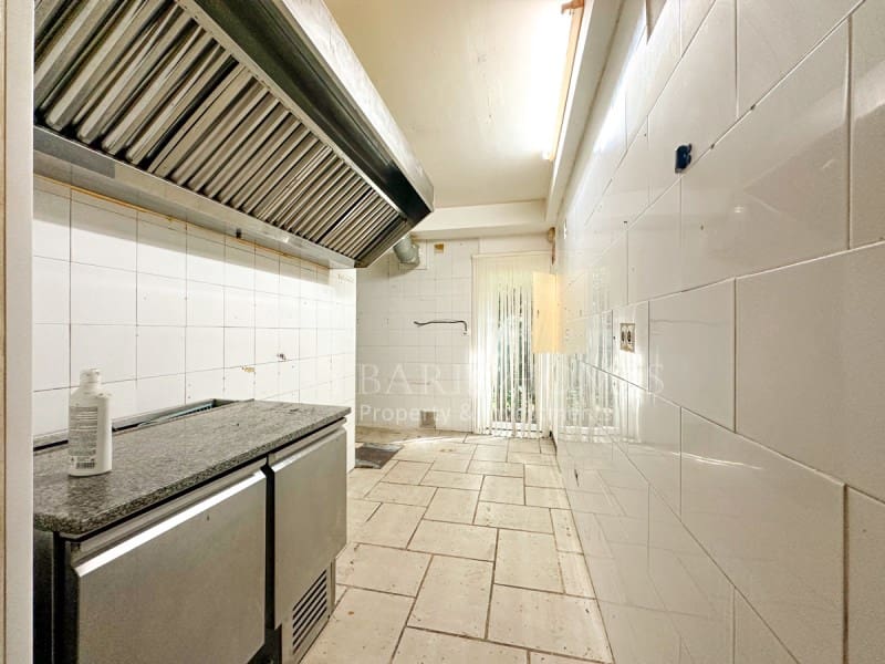 Kommersiell till salu i Denia - 120 000 € (Ref: 8940109)