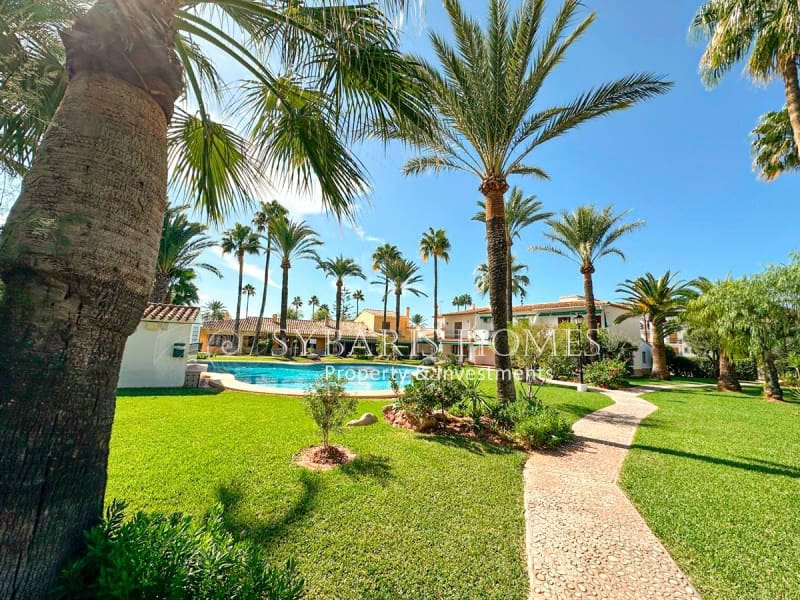 Kommersiell till salu i Denia - 120 000 € (Ref: 8940109)