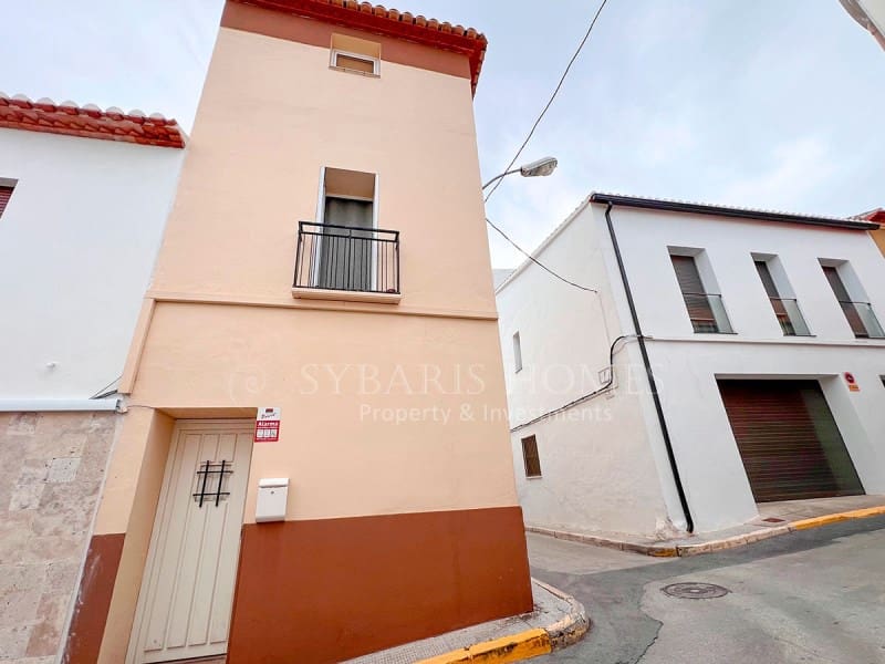 3 bedroom Townhouse for sale in Pedreguer - € 285,000 (Ref: 8950863)