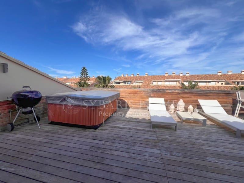 2 soveværelse Penthouse til salg i Javea / Xabia med garage - € 1.200.000 (Ref: 8950864)