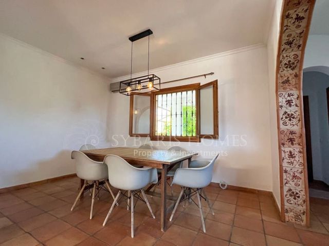 6 quarto Moradia para venda em Orba com piscina garagem - 690 000 € (Ref: 8976412)