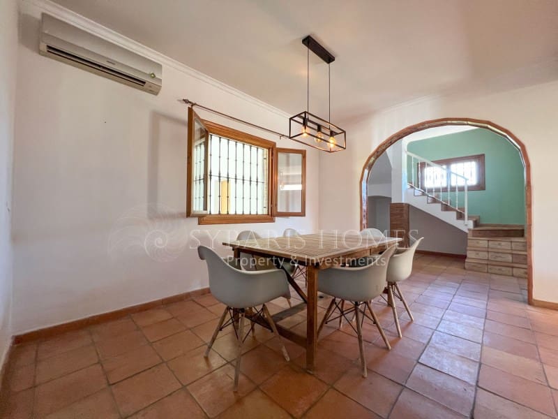 6 bedroom Villa for sale in Orba with pool garage - € 690,000 (Ref: 8976412)
