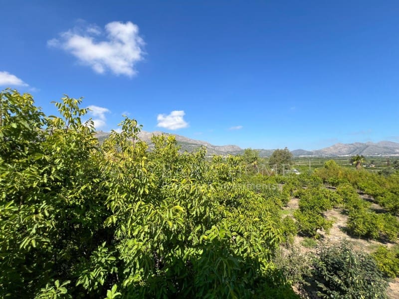 6 bedroom Villa for sale in Orba with pool garage - € 690,000 (Ref: 8976412)
