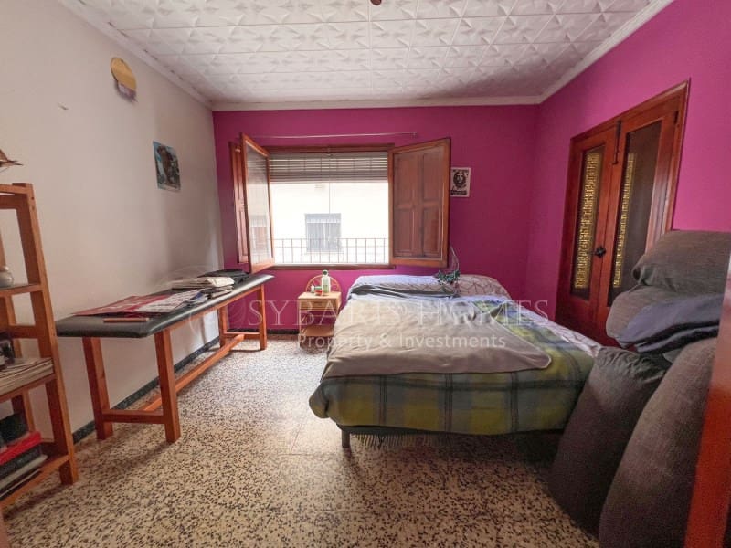 7 soveværelse Byhus til salg i Pedreguer med garage - € 212.000 (Ref: 8982633)