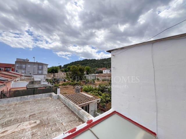 7 bedroom Townhouse for sale in Pedreguer with garage - € 212,000 (Ref: 8982633)