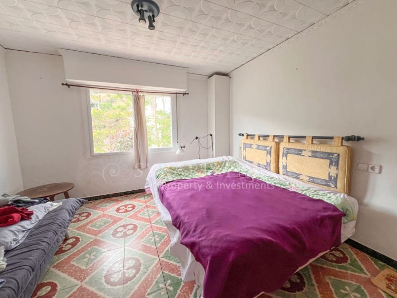 7 soveværelse Byhus til salg i Pedreguer med garage - € 212.000 (Ref: 8982633)