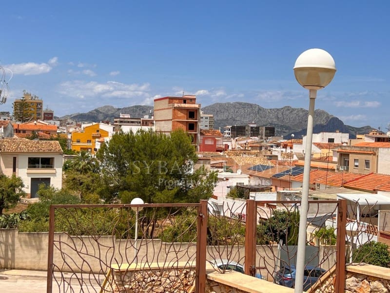 7 soveværelse Byhus til salg i Pedreguer med garage - € 212.000 (Ref: 8982633)