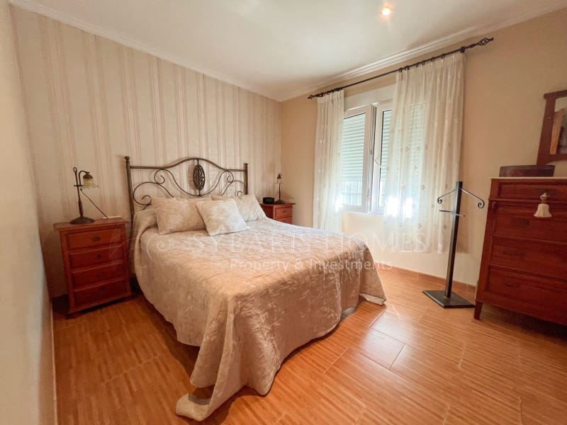 4 sovrum Villa till salu i Denia med pool garage - 490 000 € (Ref: 9003582)