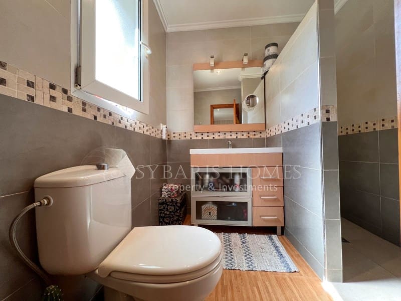 4 sovrum Villa till salu i Denia med pool garage - 490 000 € (Ref: 9003582)