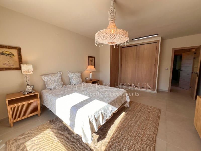 4 sypialnia Willa na sprzedaż w Denia z basenem garażem - 1 390 000 € (Ref: 9037032)