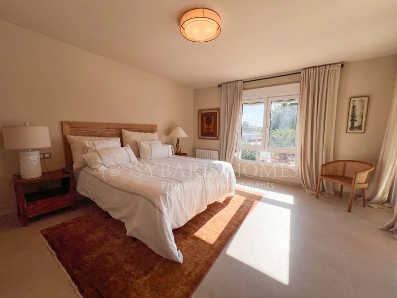 4 sypialnia Willa na sprzedaż w Denia z basenem garażem - 1 390 000 € (Ref: 9037032)