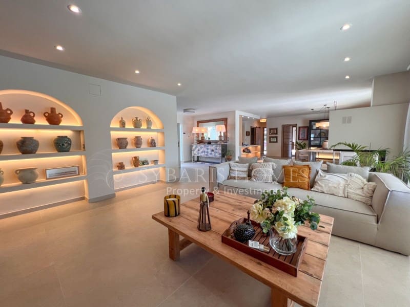 4 sypialnia Willa na sprzedaż w Denia z basenem garażem - 1 390 000 € (Ref: 9037032)