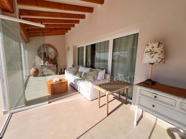 4 Zimmer Villa zu verkaufen in El Montgó, Dénia mit Pool Garage - 1.390.000 € (Ref: 9037032)