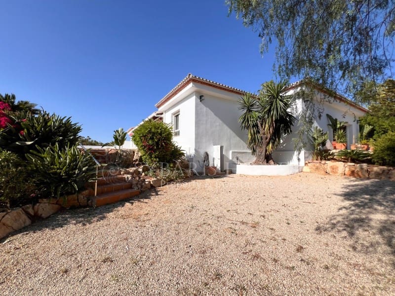 4 sypialnia Willa na sprzedaż w Denia z basenem garażem - 1 390 000 € (Ref: 9037032)