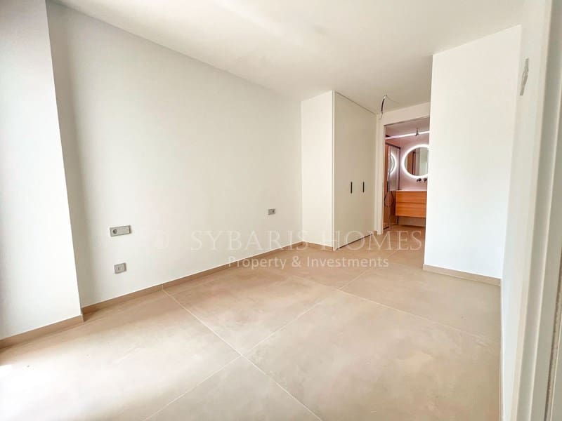 2 soverom Leilighet til salgs i Denia med svømmebasseng garasje - € 759 000 (Ref: 9073618)