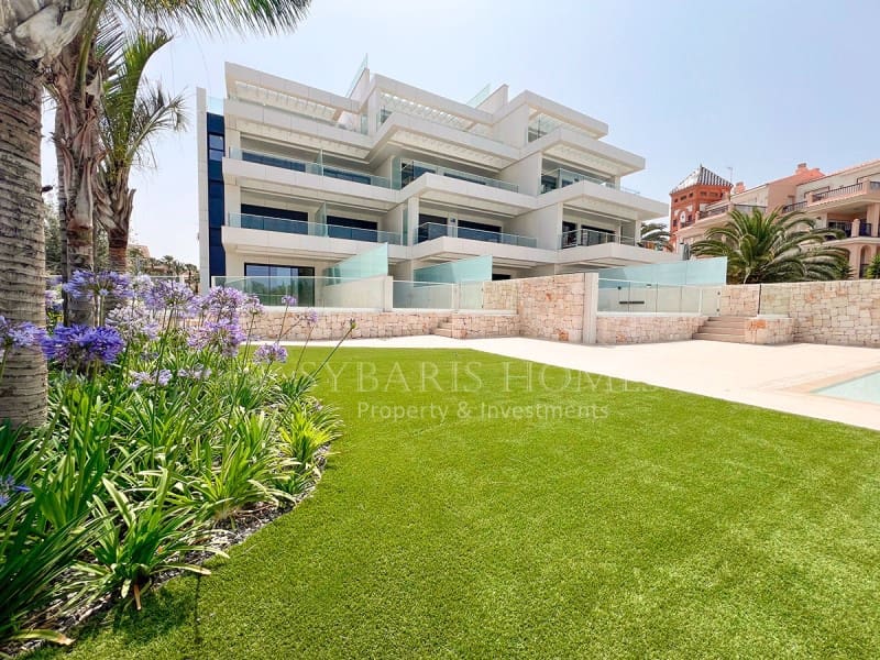 2 soverom Leilighet til salgs i Denia med svømmebasseng garasje - € 759 000 (Ref: 9073618)