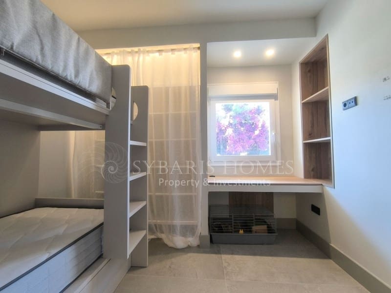 4 soveværelse Lejlighed til salg i Denia - € 339.000 (Ref: 9075030)