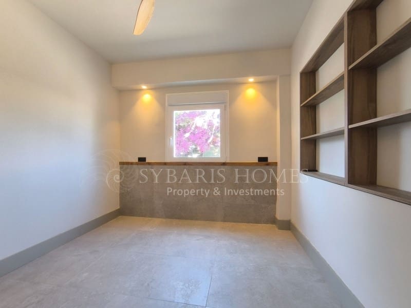 4 soveværelse Lejlighed til salg i Denia - € 339.000 (Ref: 9075030)