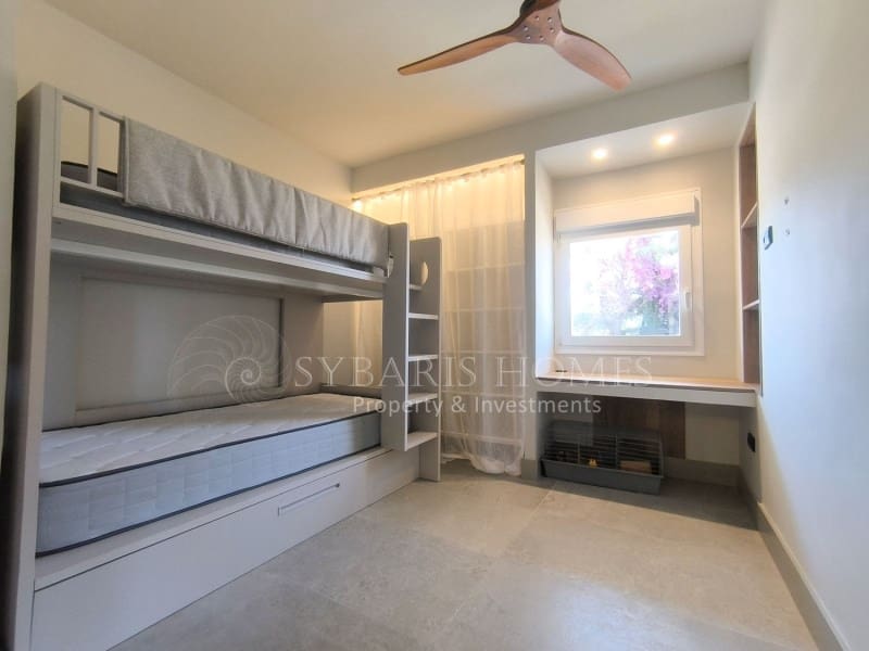 4 soveværelse Lejlighed til salg i Denia - € 339.000 (Ref: 9075030)