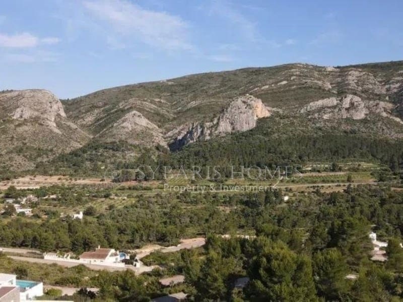 Grunde uden byggetilladelser til salg i Pedreguer - € 140.000 (Ref: 9075837)