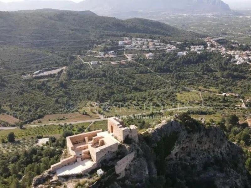 Grunde uden byggetilladelser til salg i Pedreguer - € 140.000 (Ref: 9075837)