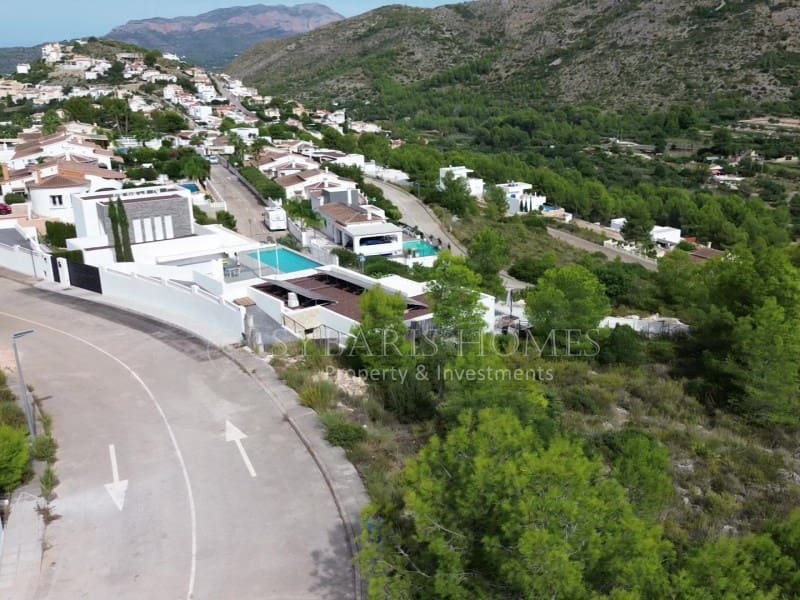 Grunde uden byggetilladelser til salg i Pedreguer - € 140.000 (Ref: 9075837)