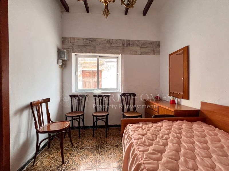 5 soveværelse Byhus til salg i Benidoleig - € 160.000 (Ref: 9095522)