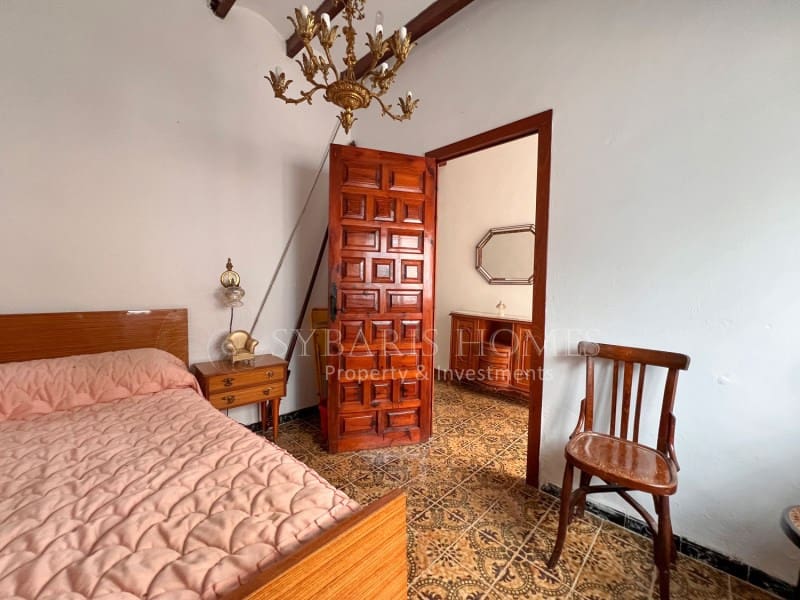 5 soveværelse Byhus til salg i Benidoleig - € 160.000 (Ref: 9095522)