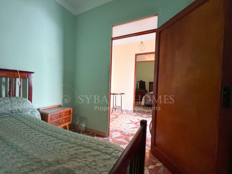 5 soveværelse Byhus til salg i Benidoleig - € 160.000 (Ref: 9095522)