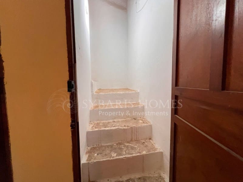 5 soveværelse Byhus til salg i Benidoleig - € 160.000 (Ref: 9095522)