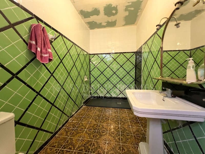 5 soveværelse Byhus til salg i Benidoleig - € 160.000 (Ref: 9095522)