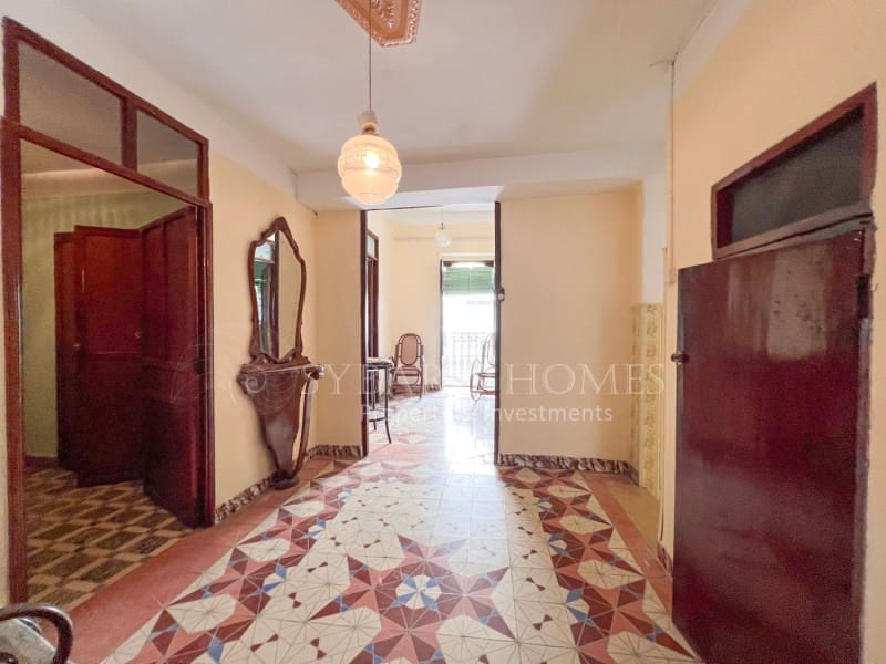 5 soveværelse Byhus til salg i Benidoleig - € 160.000 (Ref: 9095522)