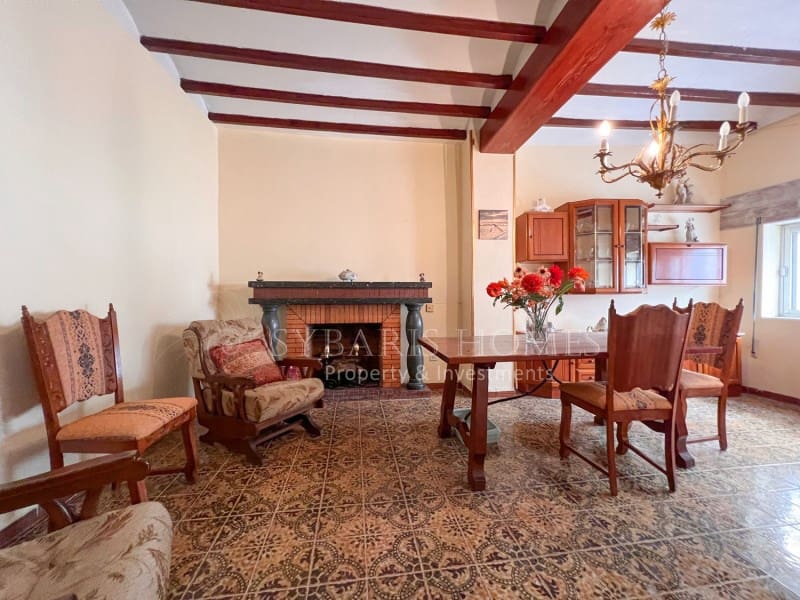 5 soveværelse Byhus til salg i Benidoleig - € 160.000 (Ref: 9095522)