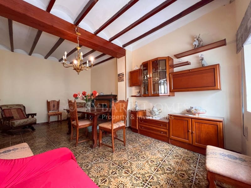 5 soveværelse Byhus til salg i Benidoleig - € 160.000 (Ref: 9095522)