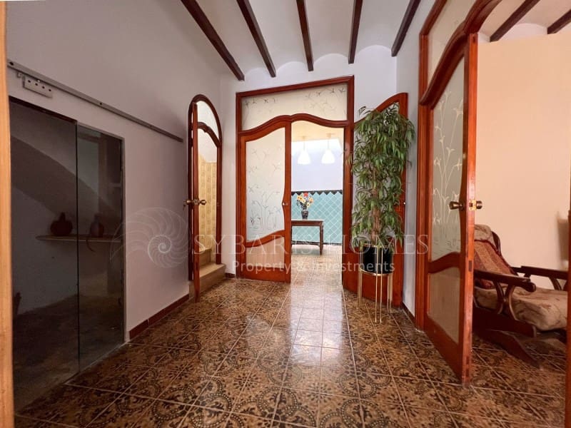 5 soveværelse Byhus til salg i Benidoleig - € 160.000 (Ref: 9095522)