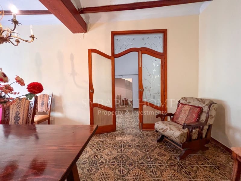 5 soveværelse Byhus til salg i Benidoleig - € 160.000 (Ref: 9095522)