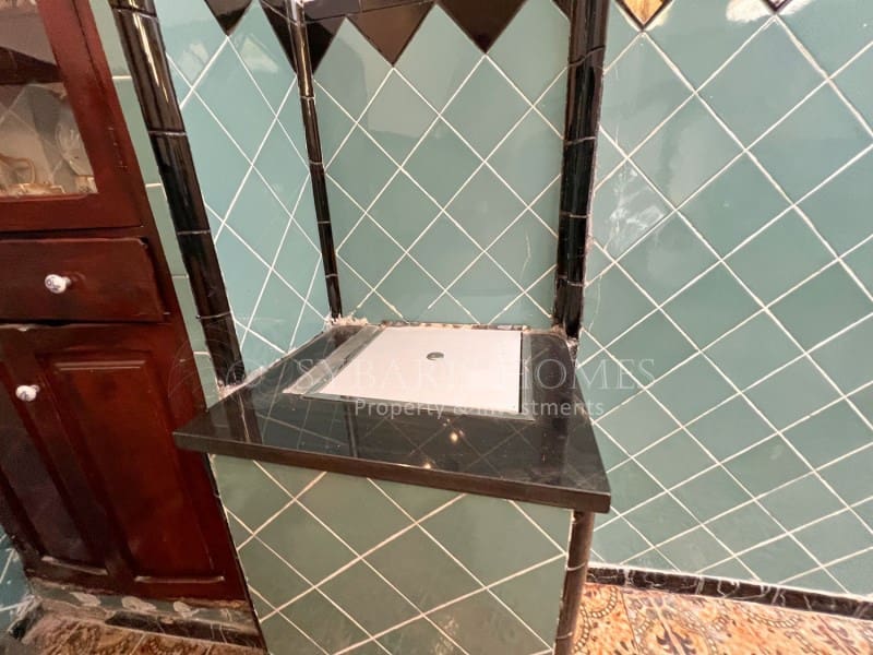 5 soveværelse Byhus til salg i Benidoleig - € 160.000 (Ref: 9095522)