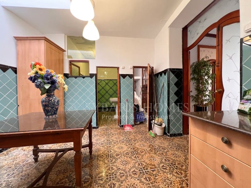 5 soveværelse Byhus til salg i Benidoleig - € 160.000 (Ref: 9095522)