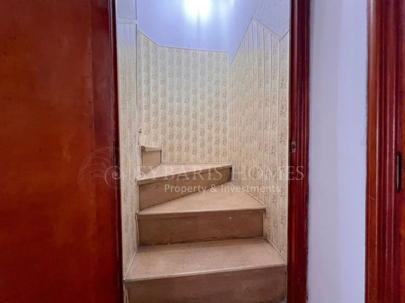 5 soveværelse Byhus til salg i Benidoleig - € 160.000 (Ref: 9095522)