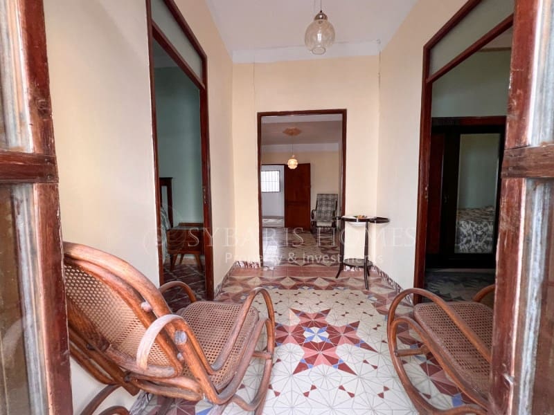 5 soveværelse Byhus til salg i Benidoleig - € 160.000 (Ref: 9095522)