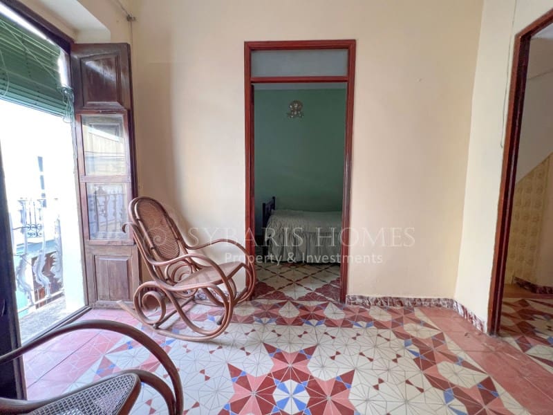 5 soveværelse Byhus til salg i Benidoleig - € 160.000 (Ref: 9095522)