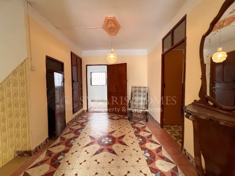 5 soveværelse Byhus til salg i Benidoleig - € 160.000 (Ref: 9095522)