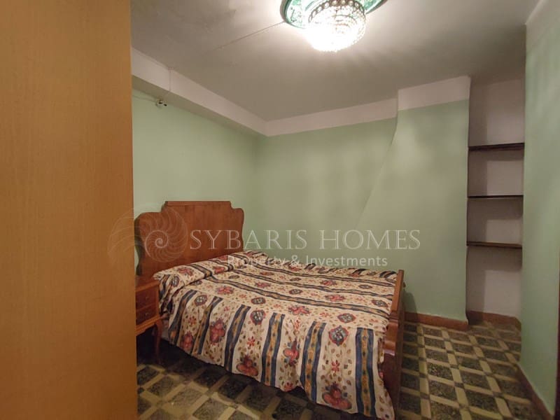 5 soveværelse Byhus til salg i Benidoleig - € 160.000 (Ref: 9095522)