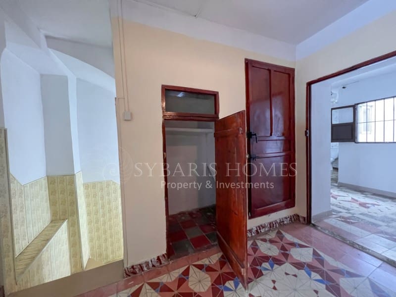 5 soveværelse Byhus til salg i Benidoleig - € 160.000 (Ref: 9095522)