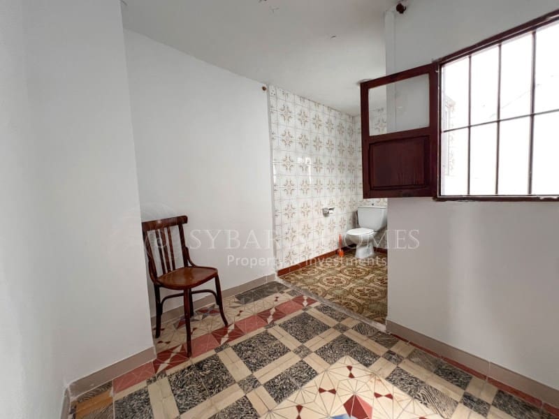 5 soveværelse Byhus til salg i Benidoleig - € 160.000 (Ref: 9095522)