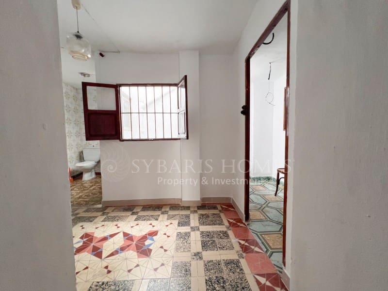 5 soveværelse Byhus til salg i Benidoleig - € 160.000 (Ref: 9095522)