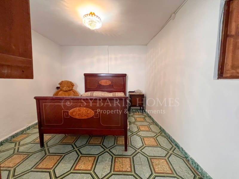 5 soveværelse Byhus til salg i Benidoleig - € 160.000 (Ref: 9095522)